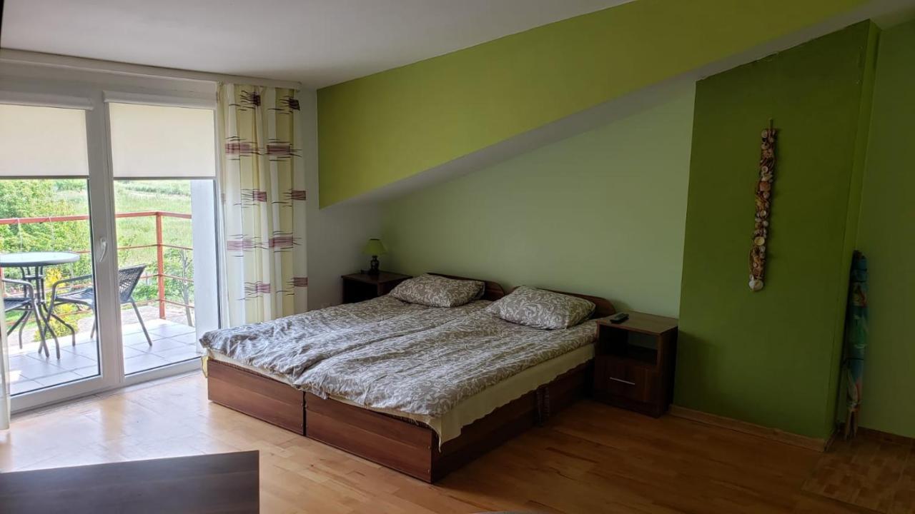 Willa Wega - Pokoje Goscinne I Domki Poland Exterior foto